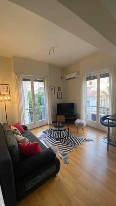 Cdv Stylish Flat * Athens